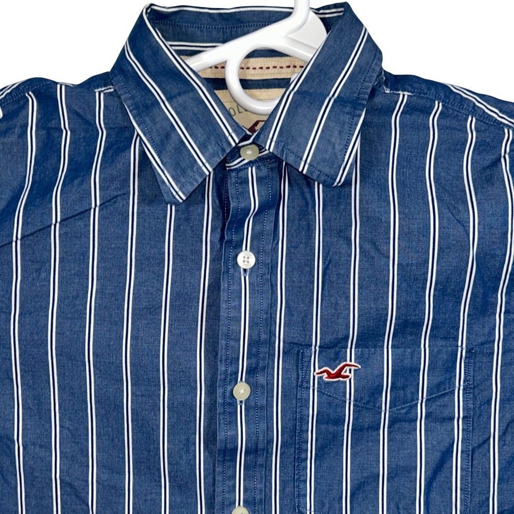 Hollister Men's Blue‎ White Striped Long Sleeve Button Down Shirt Size Medium